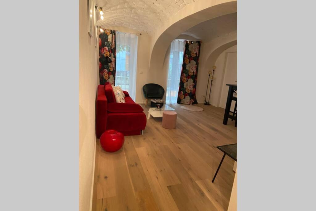 Atelier - Apartment With Garden Вена Экстерьер фото