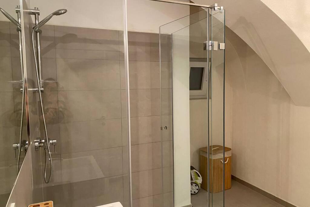 Atelier - Apartment With Garden Вена Экстерьер фото