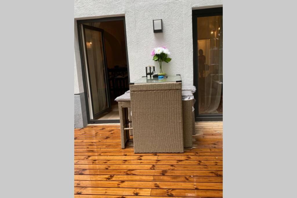 Atelier - Apartment With Garden Вена Экстерьер фото