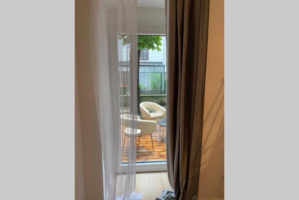 Atelier - Apartment With Garden Вена Экстерьер фото