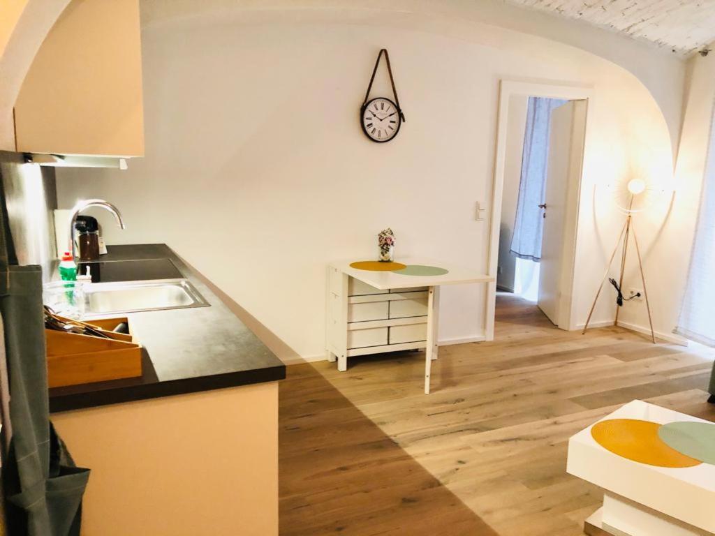 Atelier - Apartment With Garden Вена Экстерьер фото